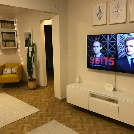 Апартаменты Only 7 Minutes Away By Walk To Nisantasi Citys Стамбул
