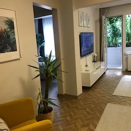 Only 7 Minutes Away By Walk To Nisantasi Citys Appartamento *